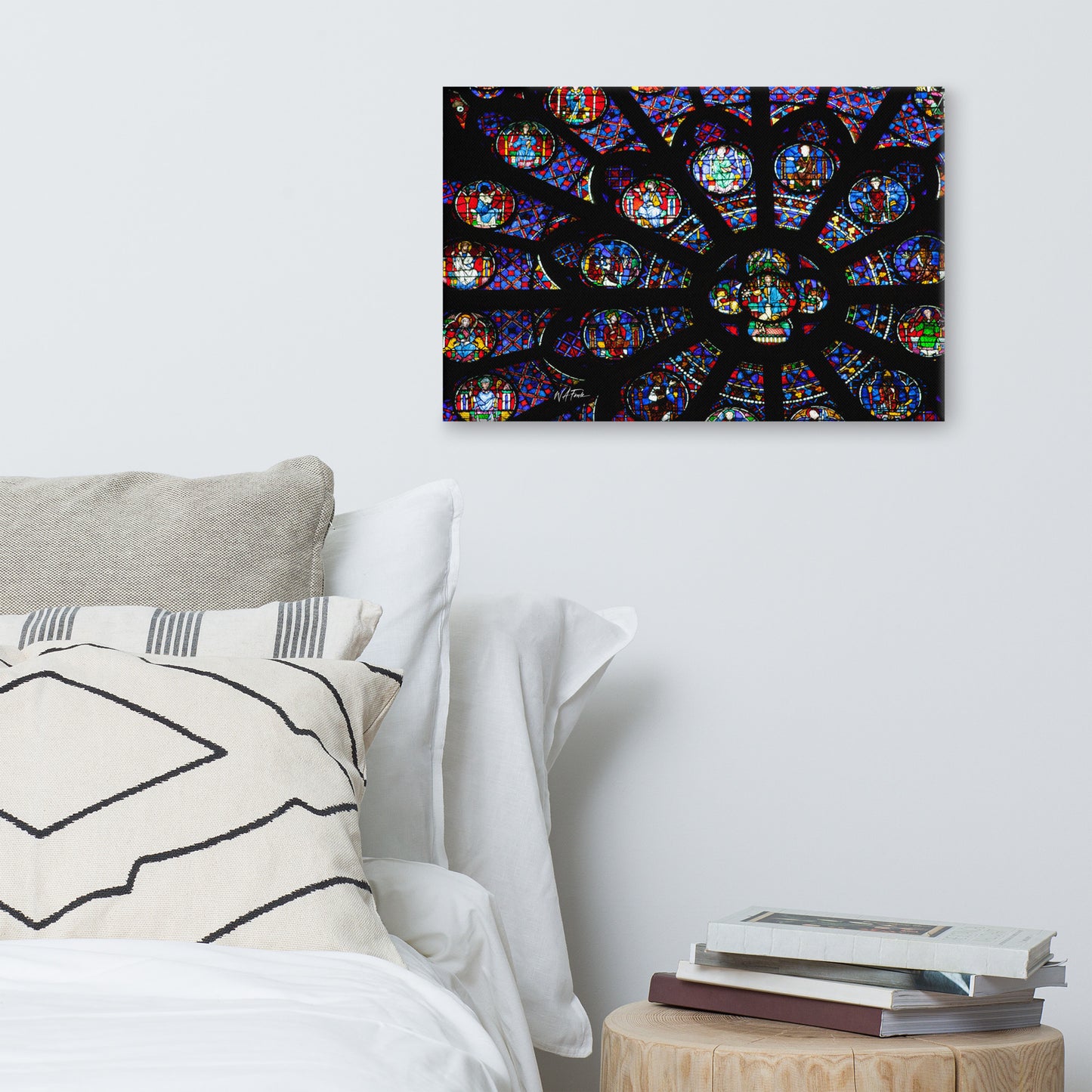 Gothic Radiance – Notre Dame Rosette Window Canvas Art